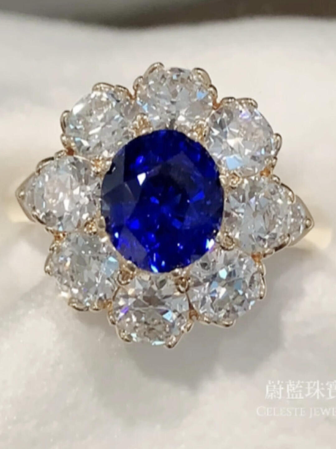 A Retro Ring So High-End It Makes Anyone Fall for It