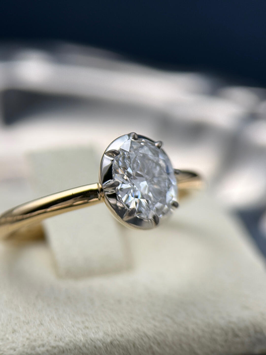Let diamonds become part of everyday life earrings