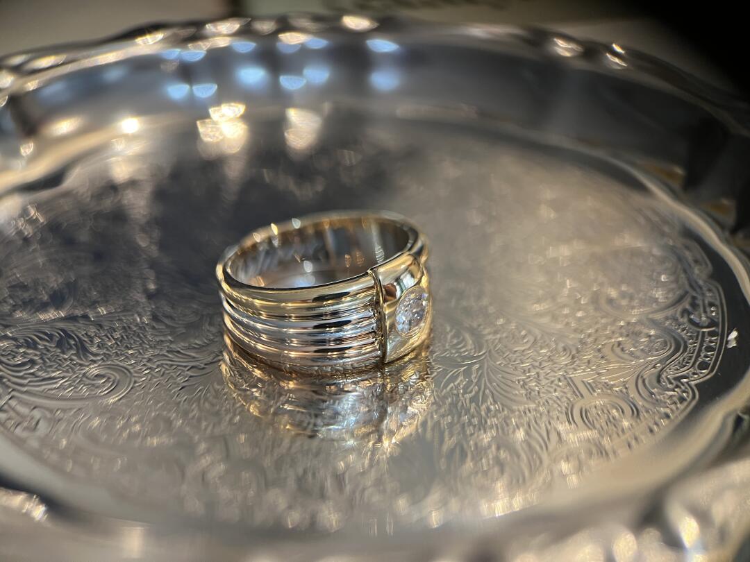 Should you buy a ring in gold or K gold?