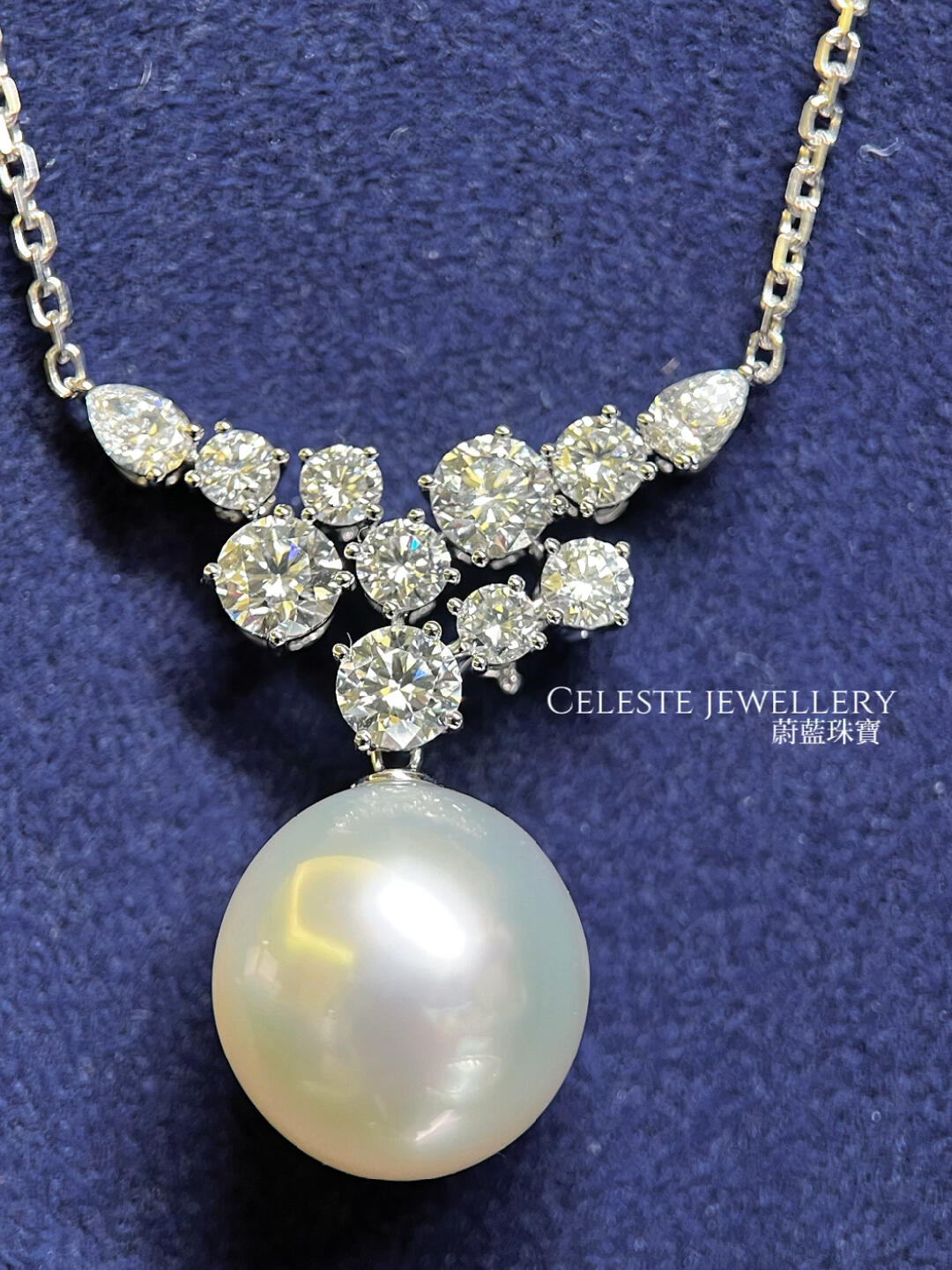 One piece, two uses, twin radiance necklace